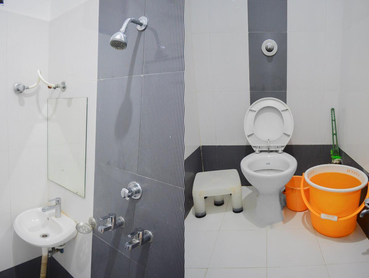 Hotel Royal Palace - 150 Meters From Mahakal Temple Ujjain Luaran gambar