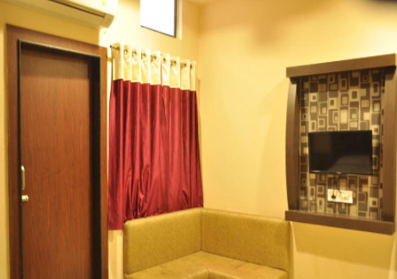 Hotel Royal Palace - 150 Meters From Mahakal Temple Ujjain Luaran gambar